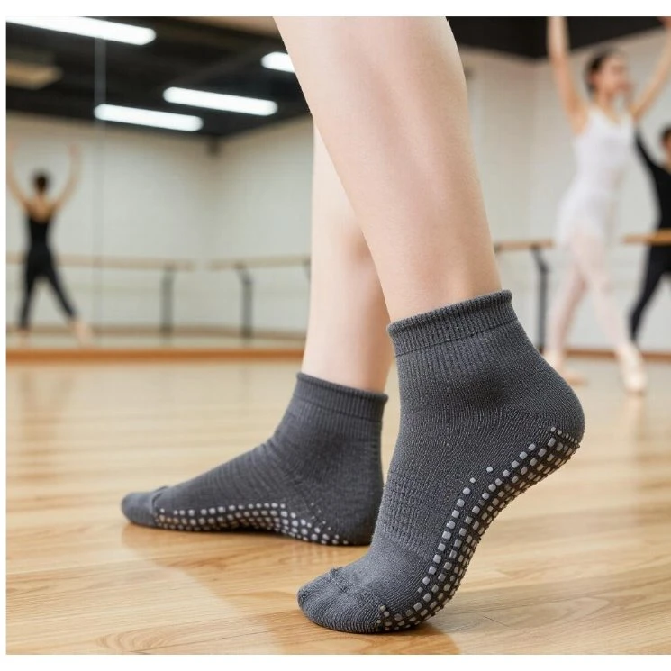 ถุงเท้า Dance Grip ออกแบบเอง